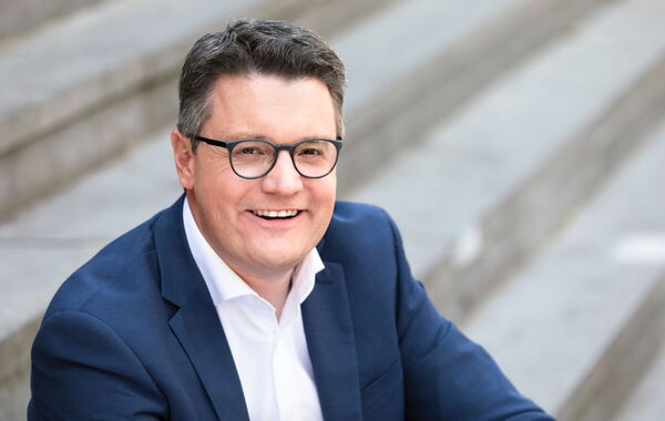 Dr. Tim Grüttemeier