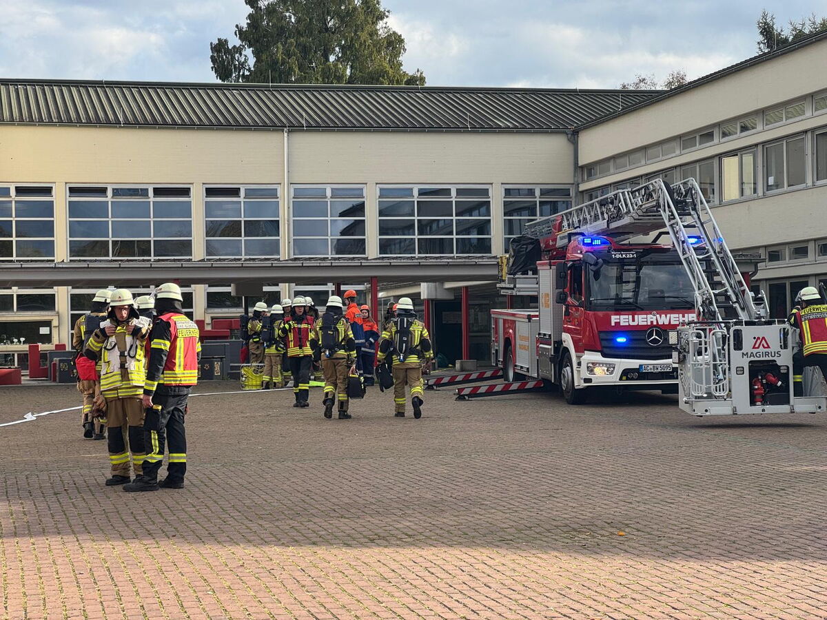 Jahreshauptübung der Freiwilligen Feuerwehr Baesweiler